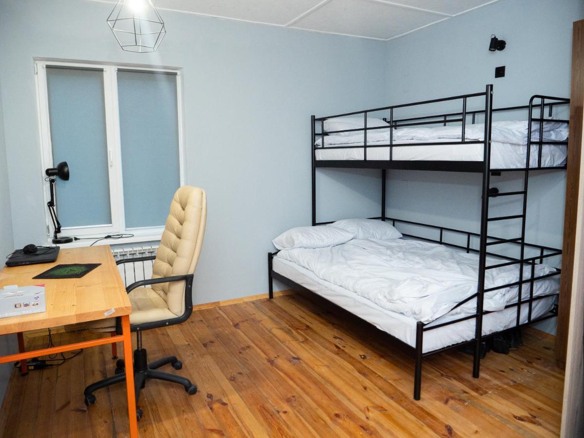 D - Hostel Ирпин Екстериор снимка