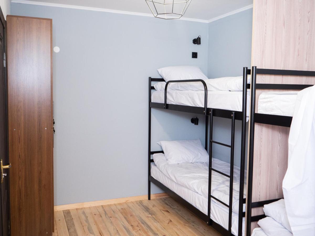 D - Hostel Ирпин Екстериор снимка